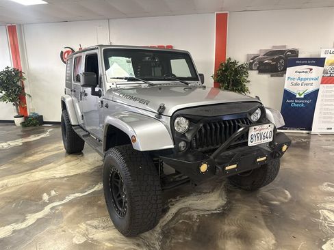 Used 2018 Jeep Wrangler Unlimited Sahara AWD/4WD image 1