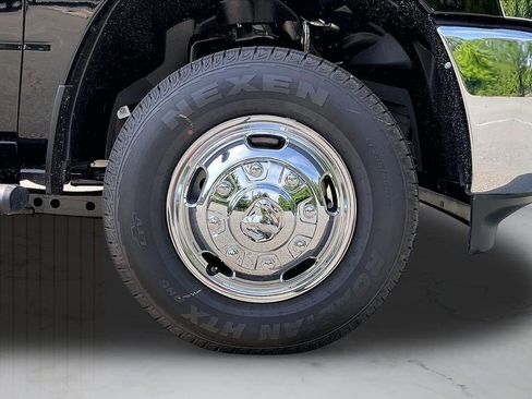 New 2026 RAM 3500 Tradesman AWD/4WD image 33