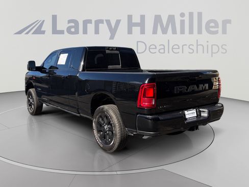 Used 2026 RAM 3500 Laramie AWD/4WD image 3
