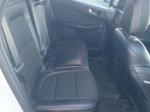Used 2025 Ford Escape ST-Line Select AWD/4WD image 13