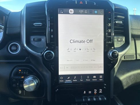 Used 2023 RAM 1500 Laramie image 24