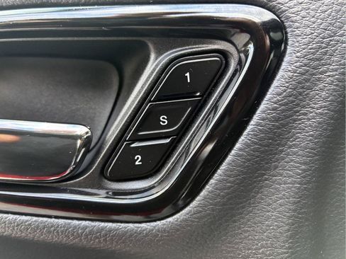 Used 2025 Dodge Durango R/T AWD/4WD image 18