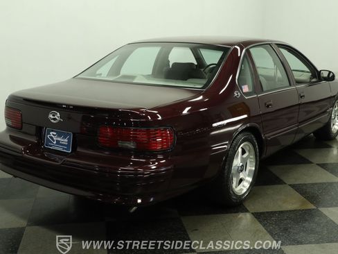 Used 1996 Chevrolet Impala SS RWD image 11