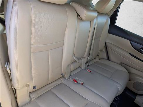 Used 2016 Nissan Rogue SL w/ SL Premium Package FWD image 18