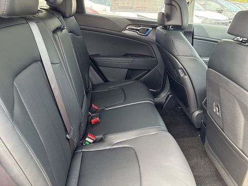 New 2026 Kia Sportage EX FWD image 8
