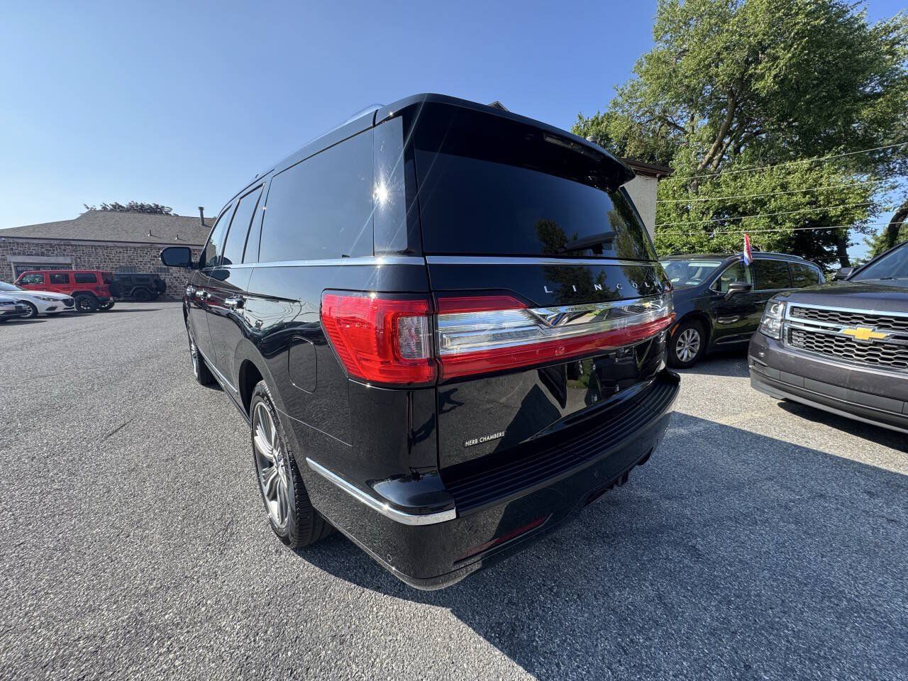 Used 2018 Lincoln Navigator Reserve w/ Technology Package AWD/4WD image 6