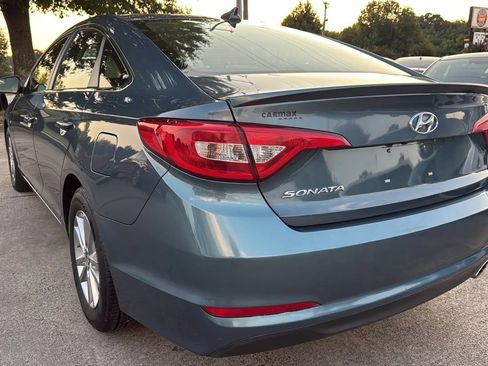 Used 2016 Hyundai Sonata SE FWD image 3