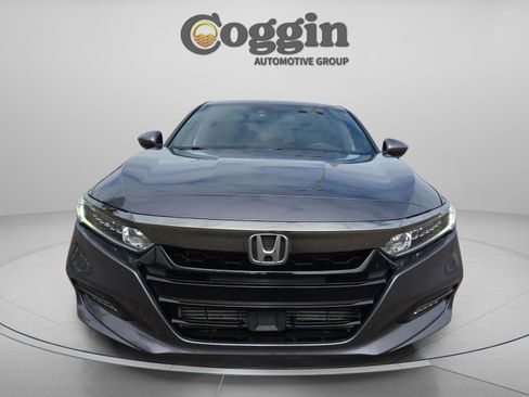Certified 2018 Honda Accord Sport image 9