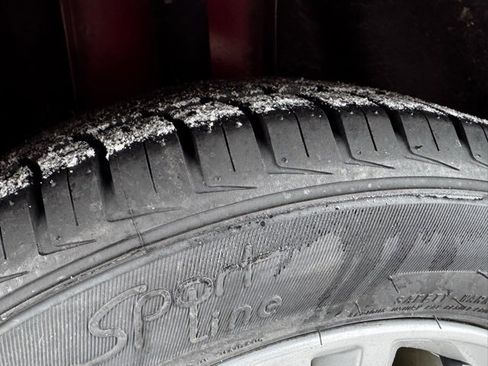 Used 2013 Ford Focus SE image 32