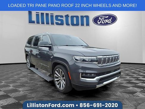 Used 2023 Jeep Grand Wagoneer L Series II AWD/4WD image 1