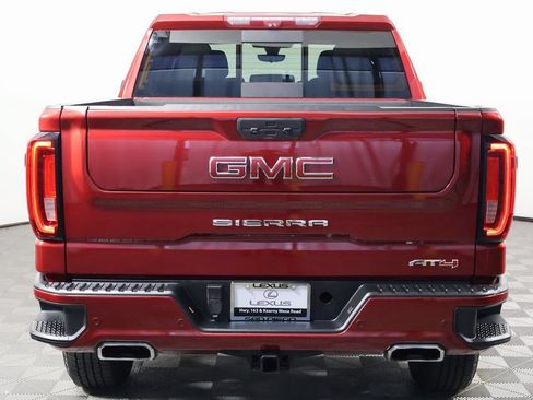 Used 2020 GMC Sierra 1500 AT4 w/ Technology Package AWD/4WD image 5
