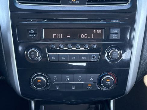 Used 2015 Nissan Altima 2.5 S w/ Power Driver Seat Package FWD image 14