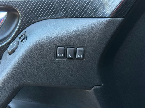 Used 2018 Nissan Rogue SL AWD/4WD image 17