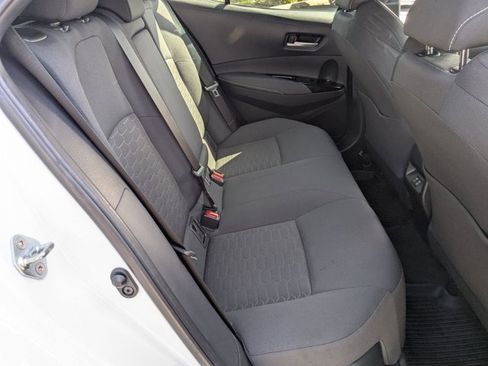 Used 2025 Toyota Corolla SE image 18