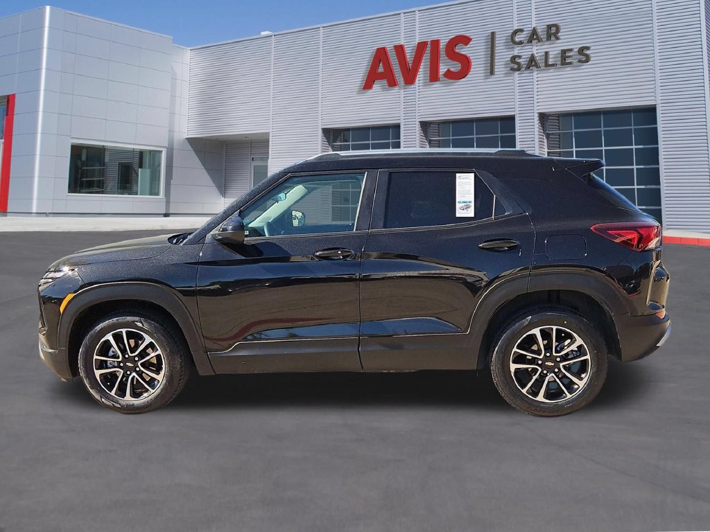 Used 2025 Chevrolet TrailBlazer LT AWD/4WD image 10