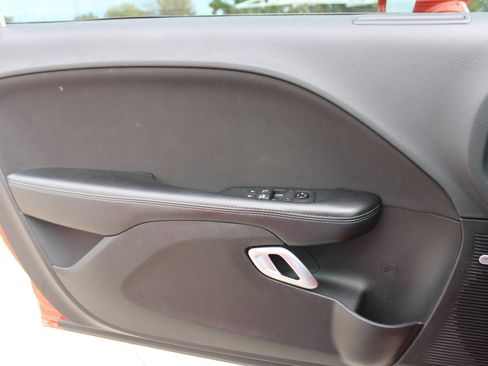 Used 2020 Dodge Challenger R/T Scat Pack RWD image 17