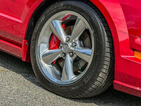Used 2009 Ford Mustang GT RWD image 27