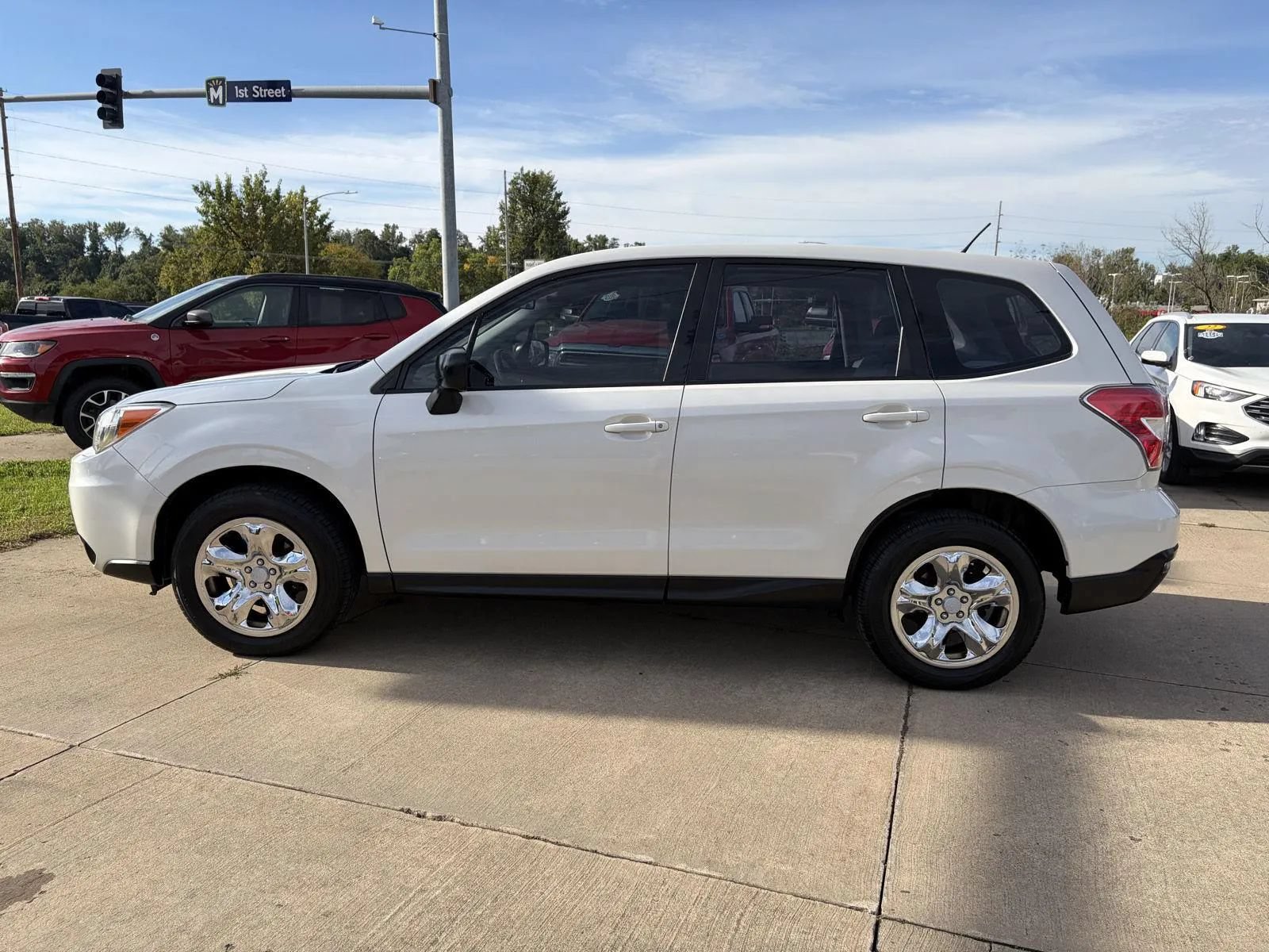 Used 2014 Subaru Forester 2.5i AWD/4WD image 5
