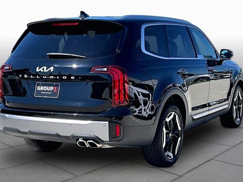 Used 2025 Kia Telluride S FWD image 12