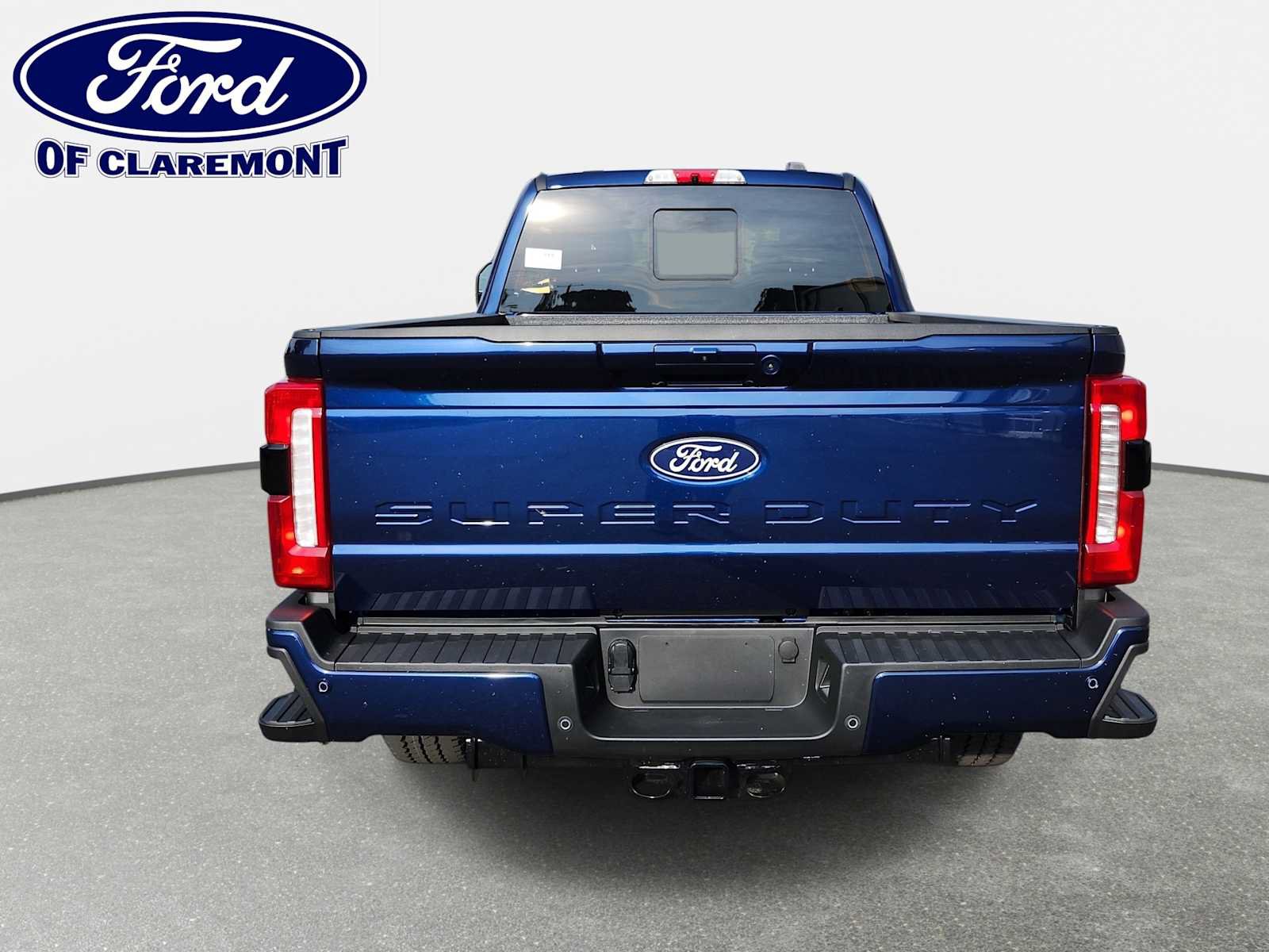 New 2027 Ford F350 Lariat w/ Black Appearance Package AWD/4WD image 17