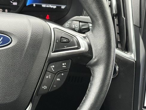 Used 2024 Ford Edge Titanium image 12