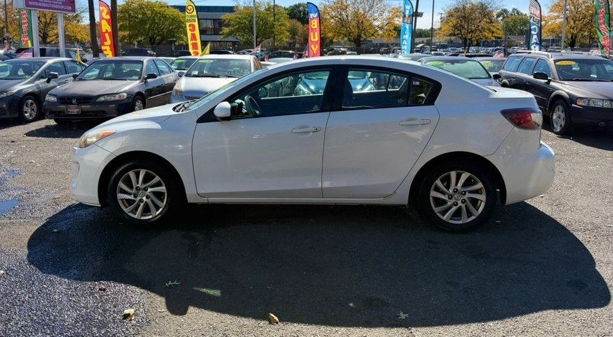 Used 2012 MAZDA MAZDA3 i Touring FWD image 4
