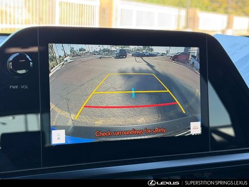 Used 2024 Lexus UX 250h FWD image 23