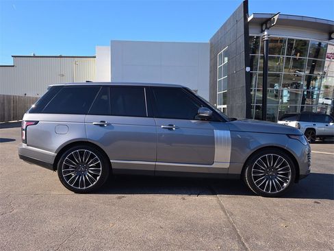 Used 2022 Land Rover Range Rover Westminster Edition image 6
