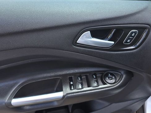 Used 2018 Ford Escape SE w/ SE Sync 3 Package FWD image 26