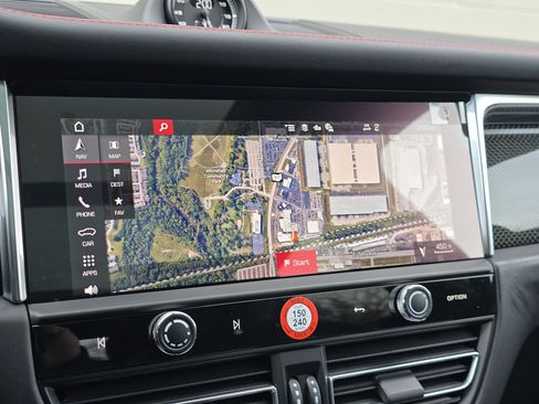 New 2026 Porsche Macan GTS image 22