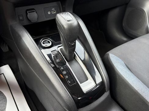 Used 2023 Nissan Versa SV FWD image 24