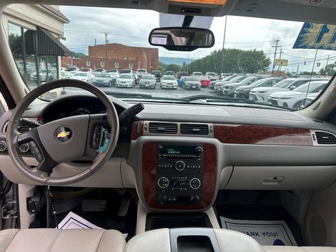 Used 2011 Chevrolet Silverado 3500 LTZ image 11