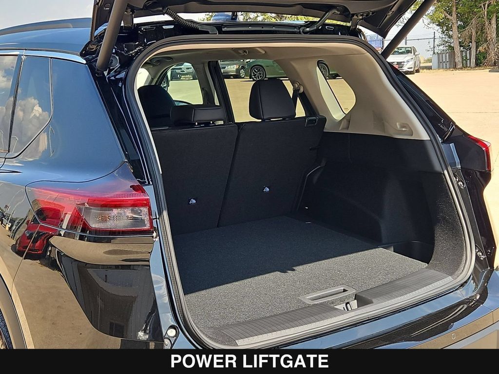 New 2026 Nissan Rogue Dark Armor FWD image 27
