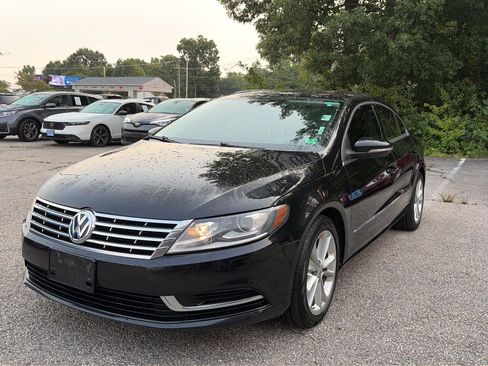 Used 2016 Volkswagen CC Trend FWD image 1
