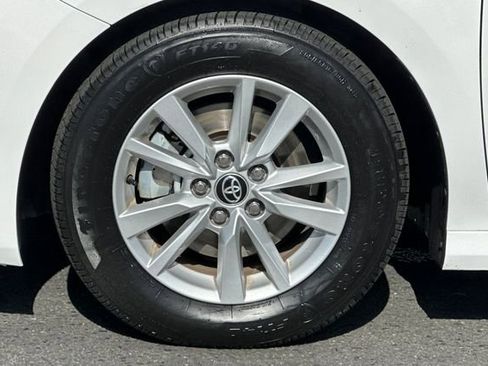 Certified 2025 Toyota Camry LE image 31