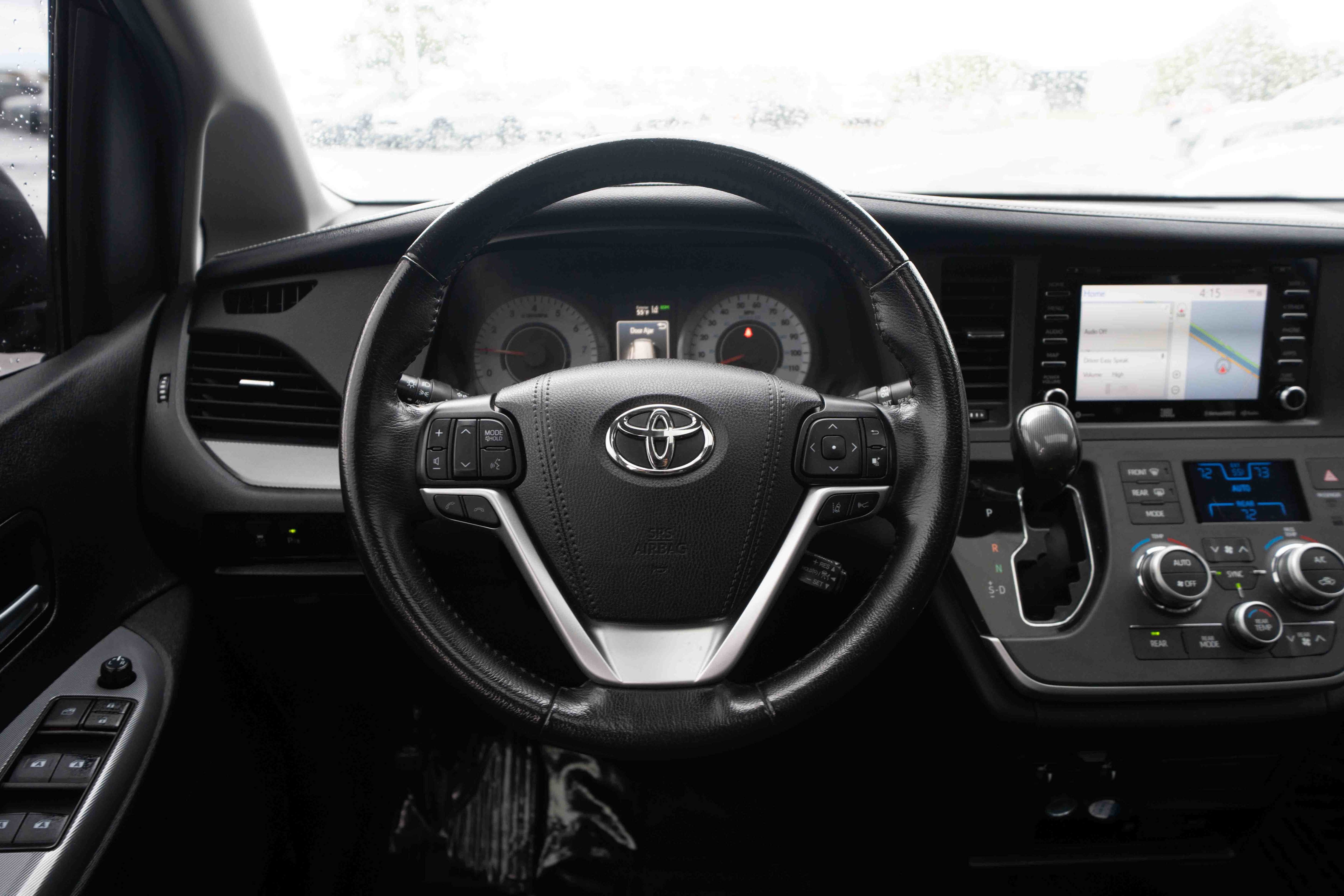 Used 2020 Toyota Sienna SE Premium AWD/4WD image 21