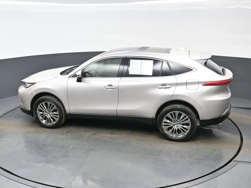 Used 2022 Toyota Venza Limited w/ Advanced Technology Package image 39