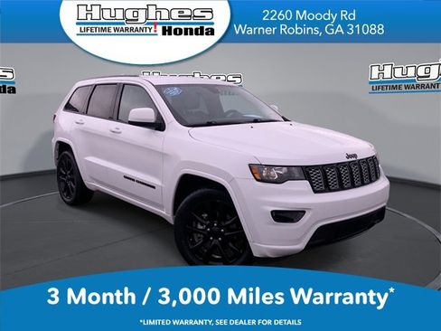 Used 2020 Jeep Grand Cherokee Altitude image 1