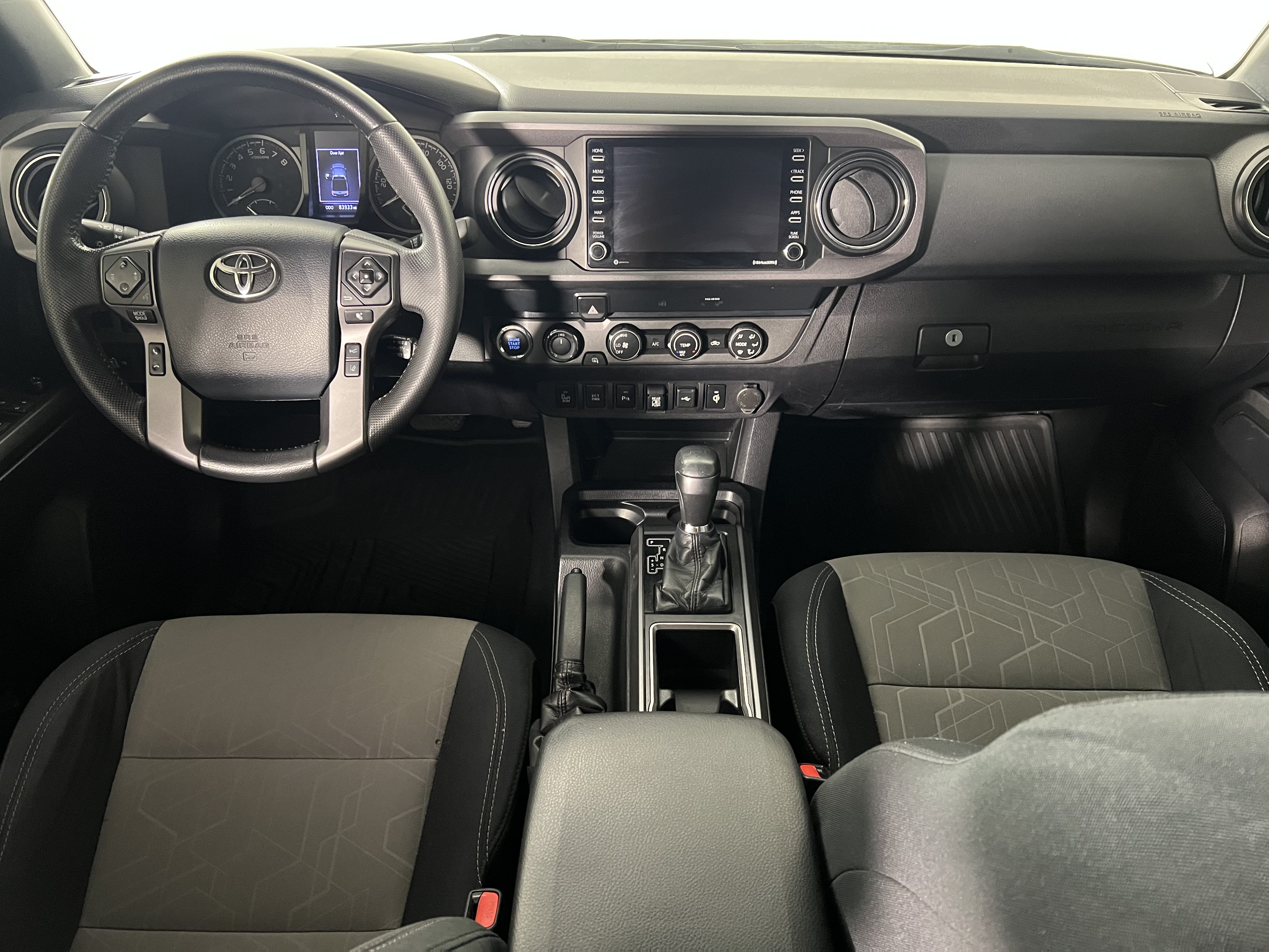 Used 2020 Toyota Tacoma TRD Off-Road w/ Technology Package AWD/4WD image 21