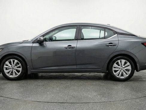 Used 2025 Nissan Sentra S image 5
