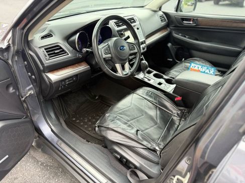 Used 2017 Subaru Outback 2.5i Limited AWD/4WD image 10