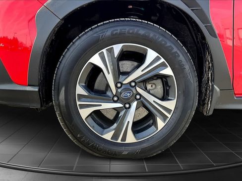 Used 2024 Subaru Crosstrek 2.0i Premium image 8