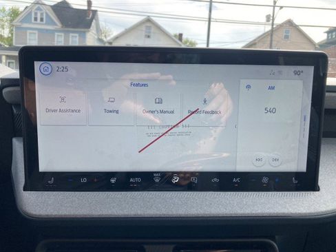 New 2025 Ford Maverick XLT w/ XLT Luxury Package FWD image 22