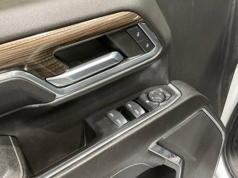 Used 2024 Chevrolet Silverado 3500 LT w/ Convenience Package image 7