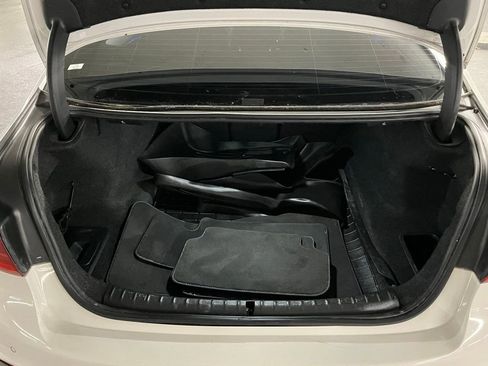 Used 2018 BMW 530i xDrive AWD/4WD image 38