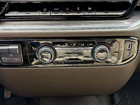 Certified 2024 Chevrolet Silverado 2500 LTZ w/ LPO, Dark Essentials Package image 21