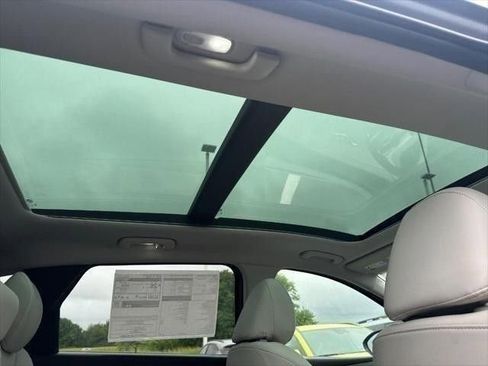 Used 2025 Hyundai Tucson Limited image 6