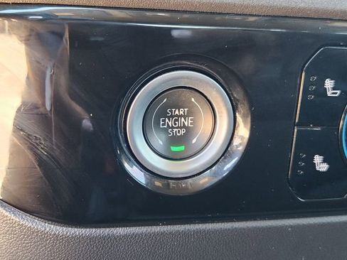 Used 2024 Chevrolet Silverado 1500 LT AWD/4WD image 19