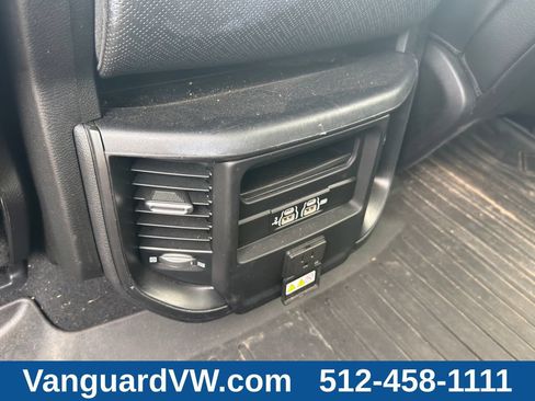 Used 2019 RAM 1500 Laramie AWD/4WD image 26