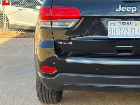 Used 2017 Jeep Grand Cherokee Limited image 15